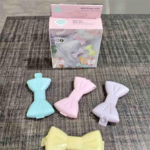 EM.2062 Bow Tie Bag Clip